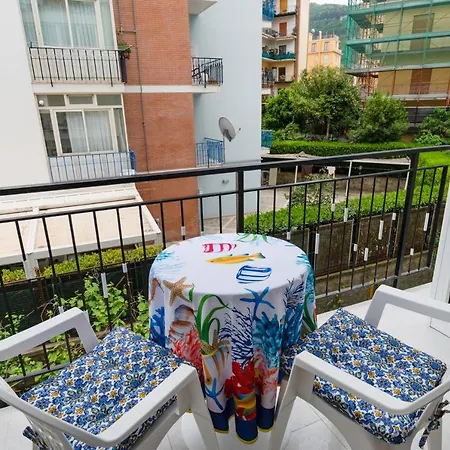 Blue Coral Oda ve Kahvaltı 4*